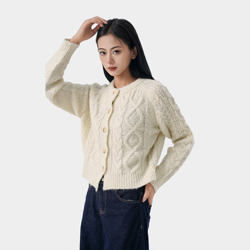 Bagaimanakah kardigan rajutan boleh melengkapkan pakaian atau jenis badan yang berbeza?